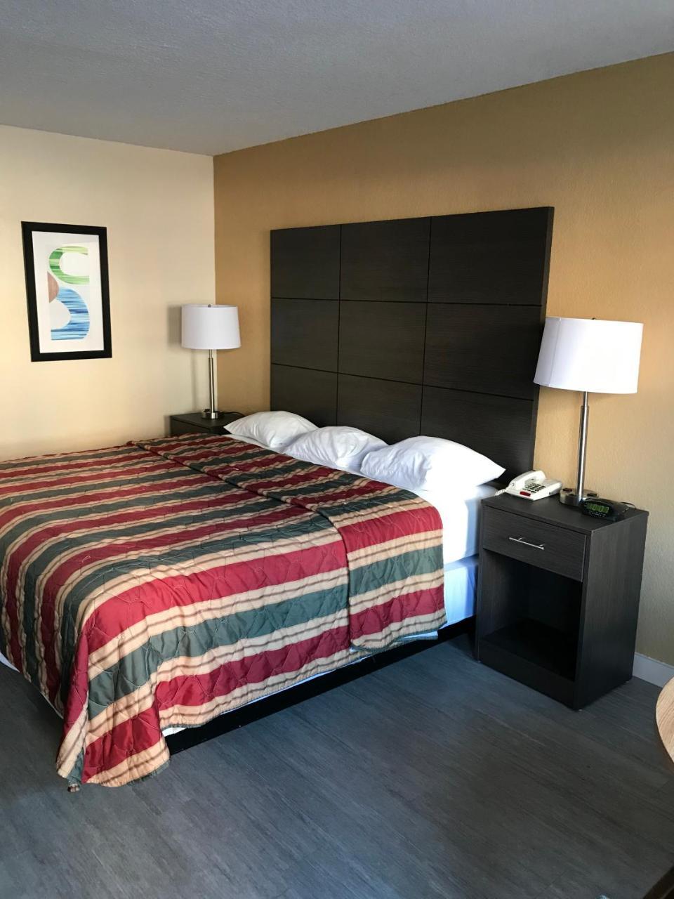 Sunset Inn Northlake Charlotte Luaran gambar