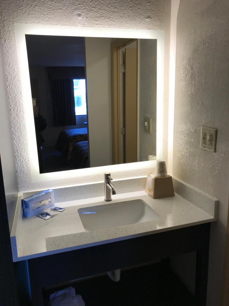 Sunset Inn Northlake Charlotte Luaran gambar