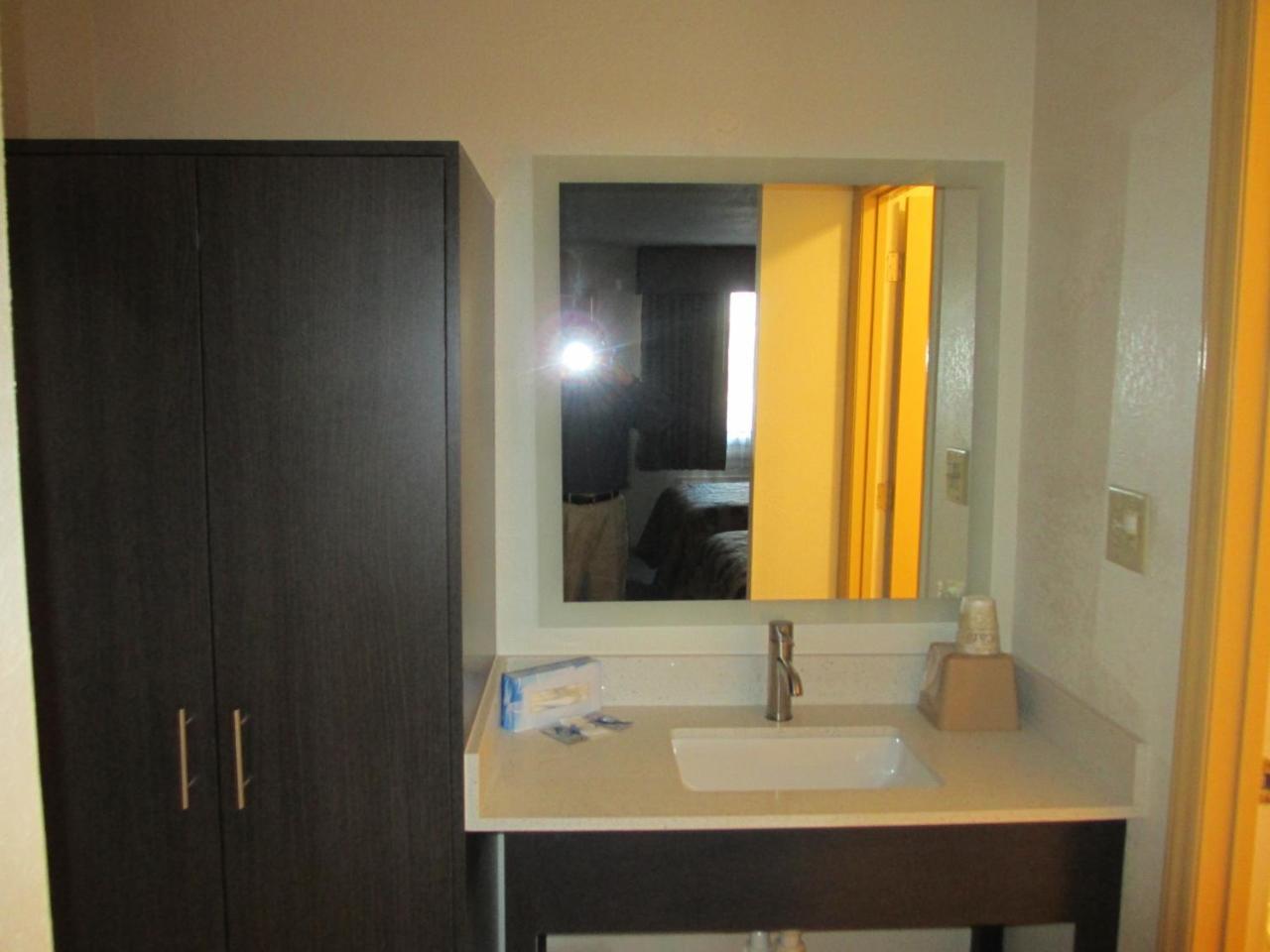 Sunset Inn Northlake Charlotte Luaran gambar